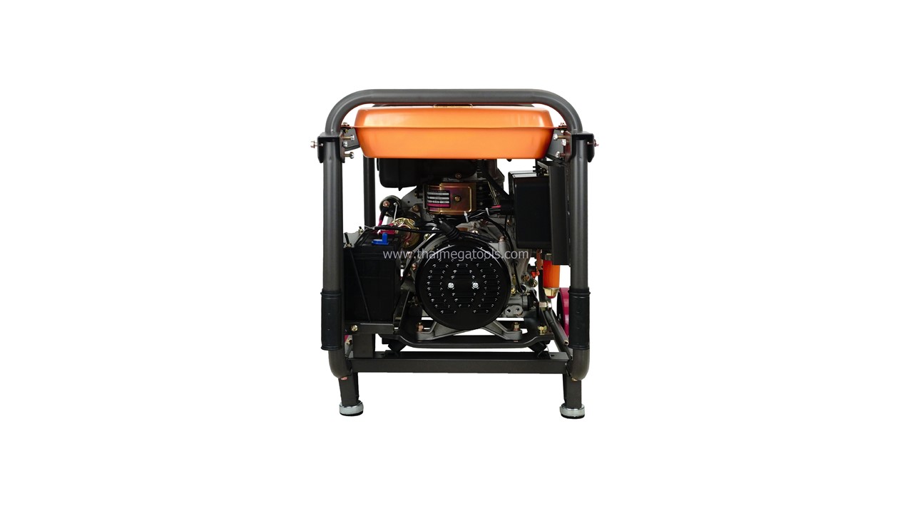 Rowel DG6500CLES เครื่องปั่นไฟดีเซล5.5 kw ข้างหลัง